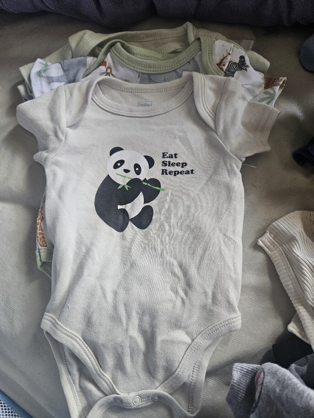 4 BABY MADE Undershirt OnsiesLot of 4